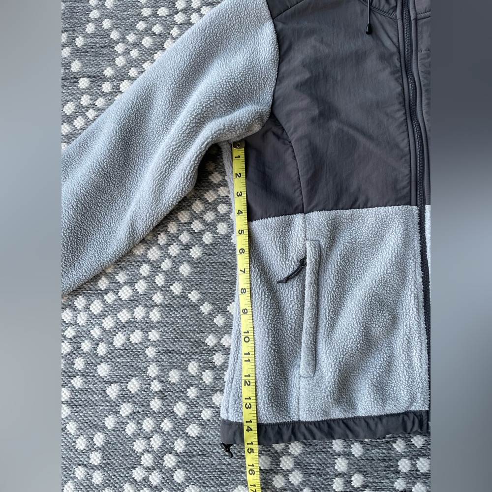 The North Face Hooded Polartec Fleece Jacket Coat Womens SMALL Grey Gray - Picture 12 of 16